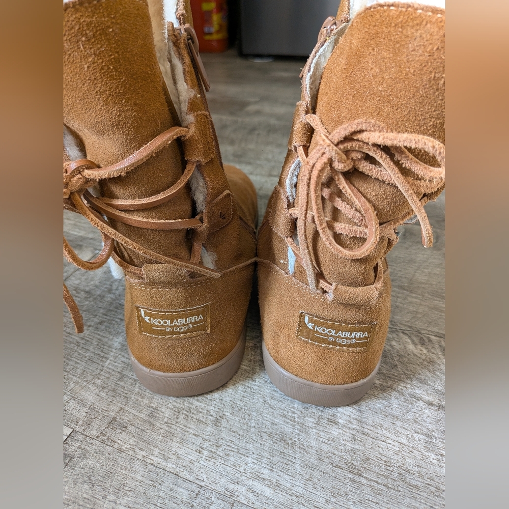 Womens Koolaburra By UGG Short Tan Fleece Boots Sz. 8 - Picture 12 of 16